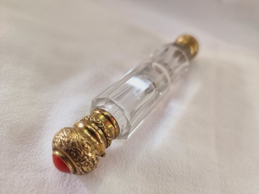 Antique Victorian Double Ended Perfume 
crystal Bottle circa 1900’s with 
bronze and coral