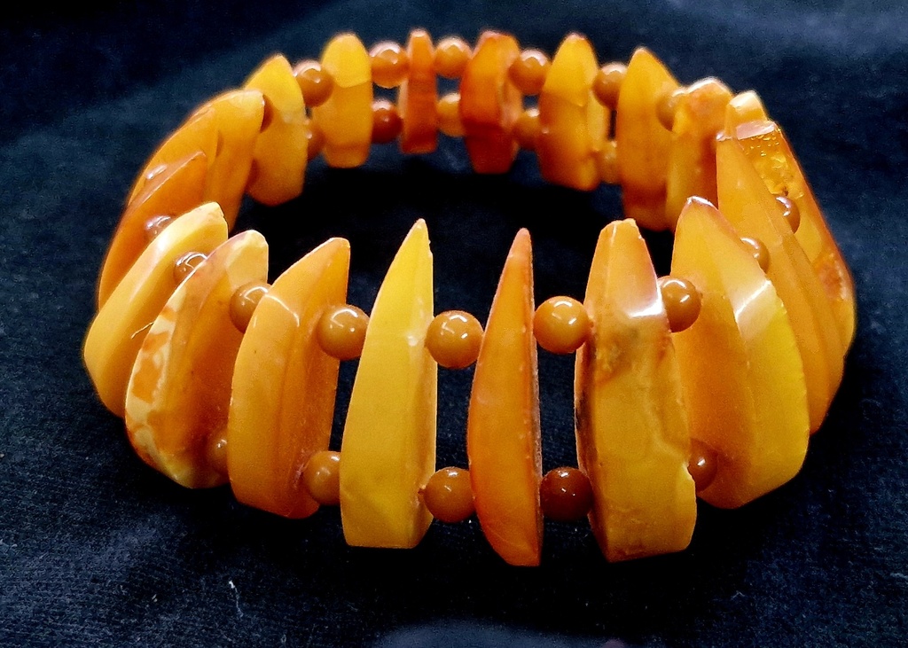 Vintage baltic amber bracelet Amber Bracelet butterscotch 23.4g