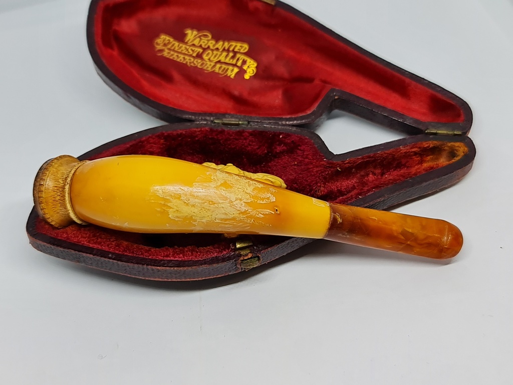 Vintage 19th.C. Meerschaum & Baltic Amber Tobacco Pipe/Cigarette Holder "Dogs"