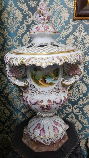 XLarge Herend Hungary Porcelain Lidded Vase With Elegance Swan Handles "Fleurs des Indes"